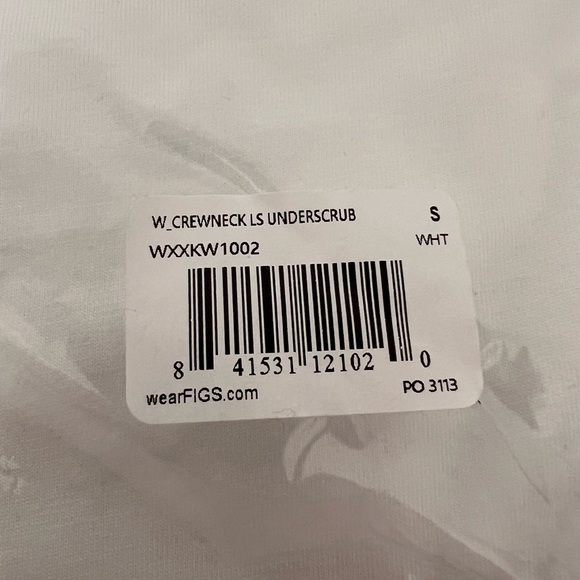 NWT FIGS Supersoft Long sleeve Underscrub - Picture 3 of 3